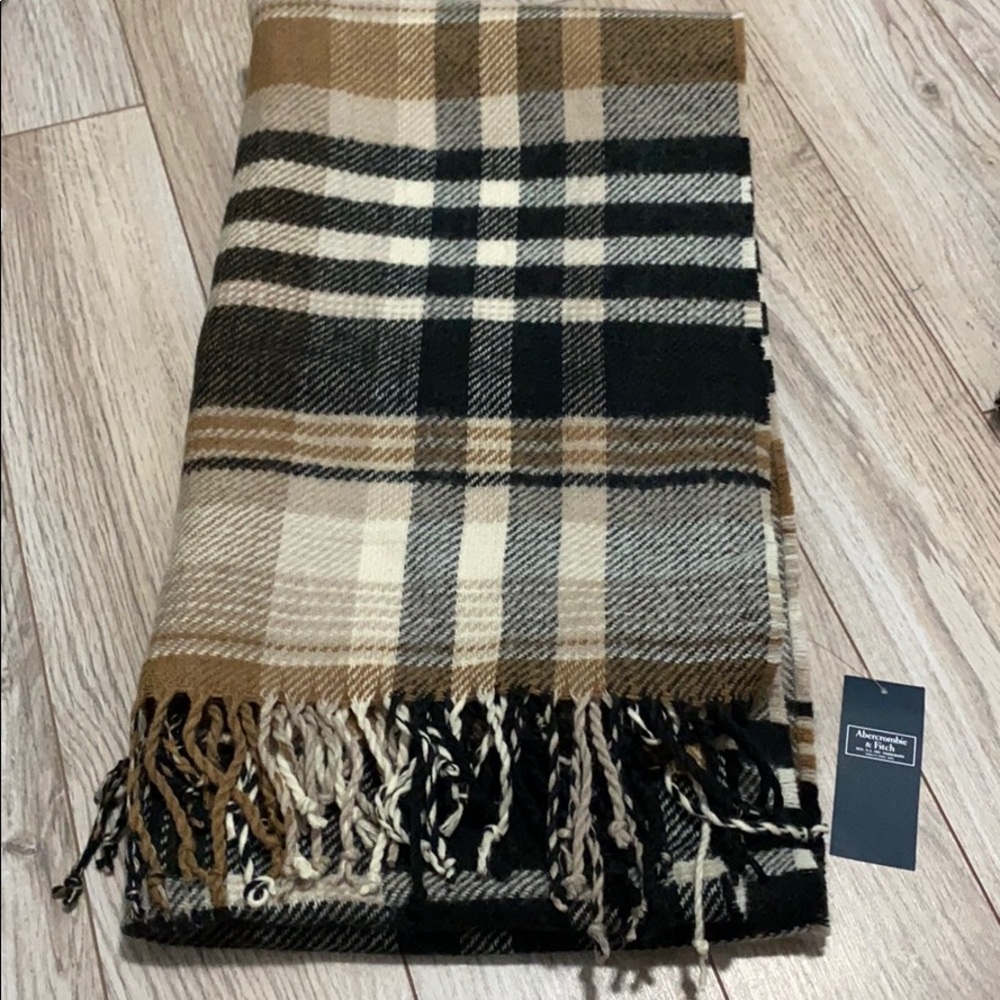 Plaid blanket scarf